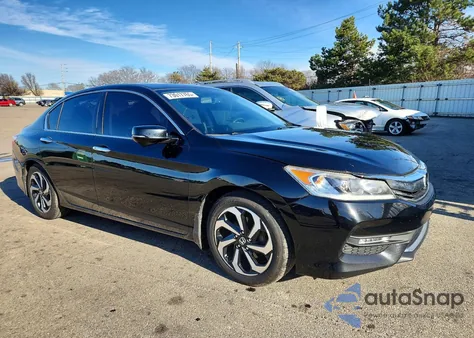 2017 Honda Accord Exl z USA, uszkodzony, nr VIN 1HGCR2F81HA045225